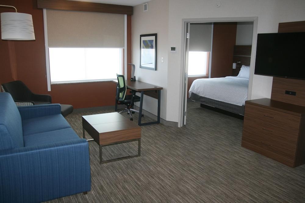 Holiday Inn Express & Suites Buffalo Downtown By Ihg Exterior photo