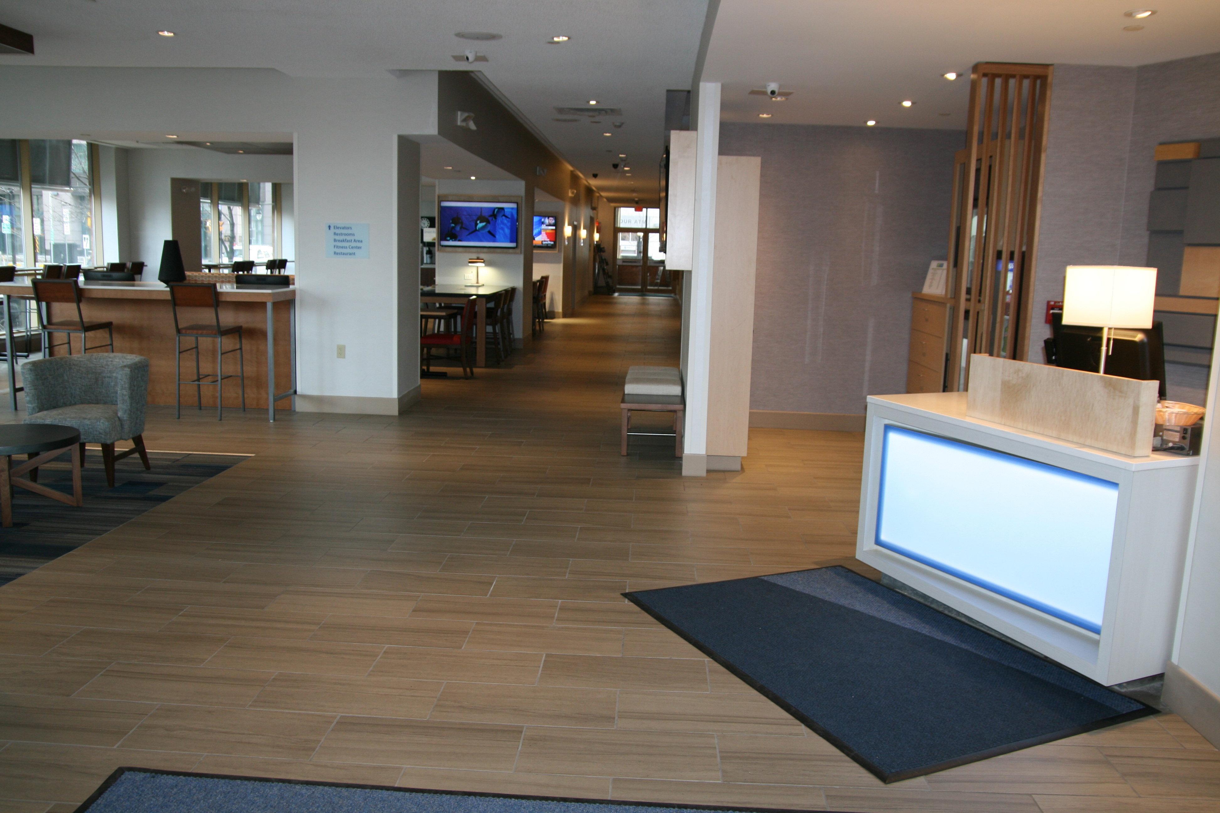 Holiday Inn Express & Suites Buffalo Downtown By Ihg Exterior photo