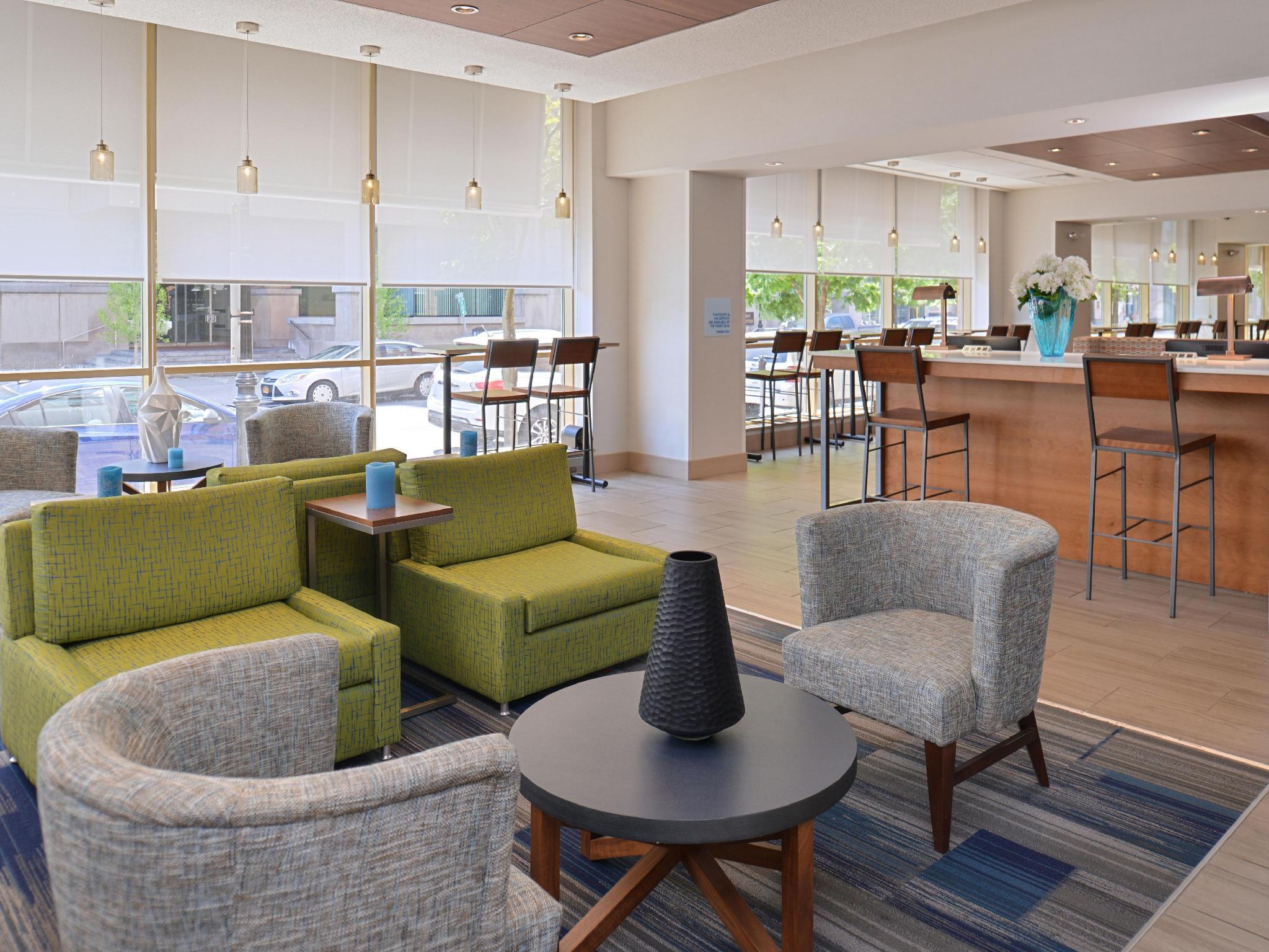 Holiday Inn Express & Suites Buffalo Downtown By Ihg Exterior photo