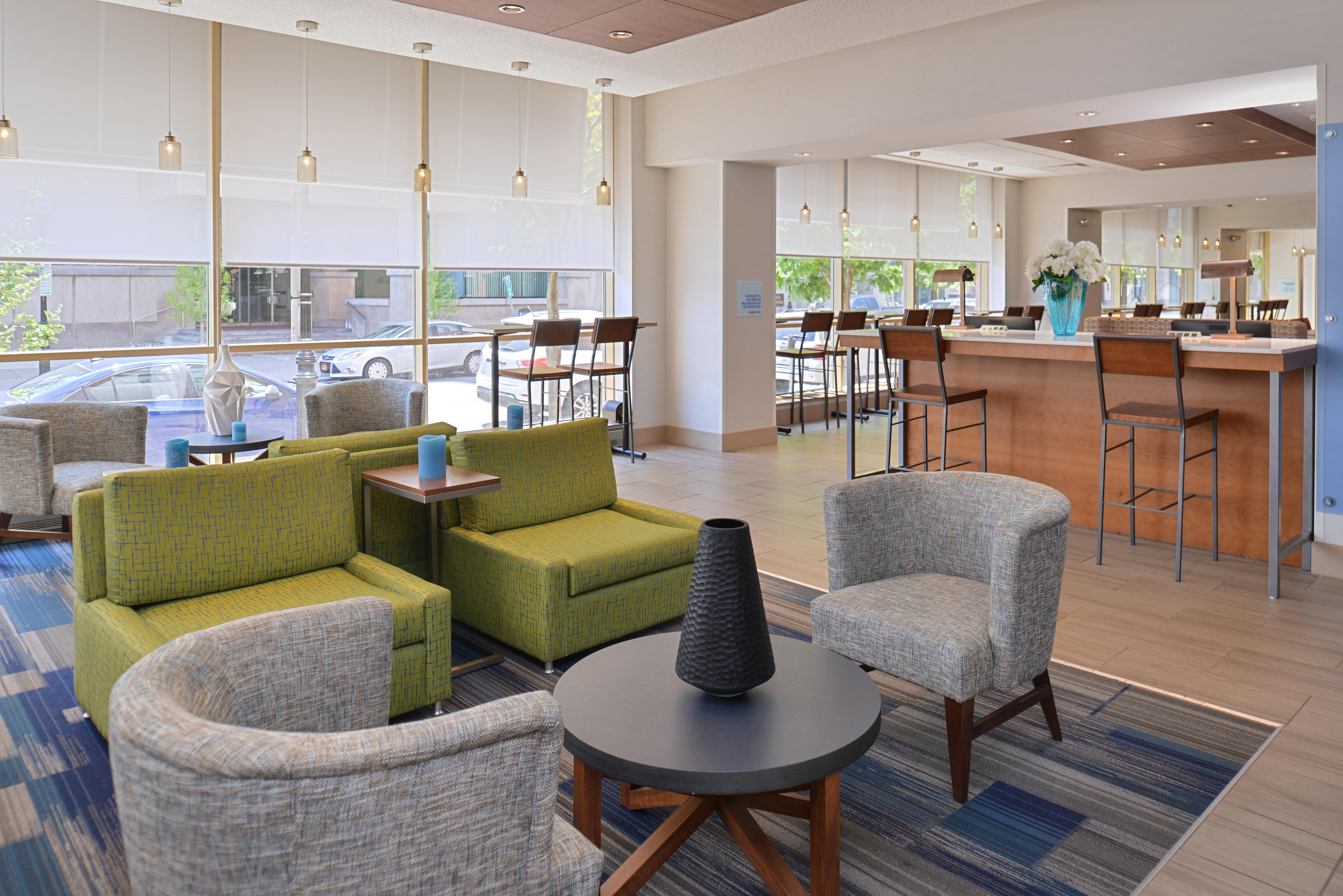 Holiday Inn Express & Suites Buffalo Downtown By Ihg Exterior photo