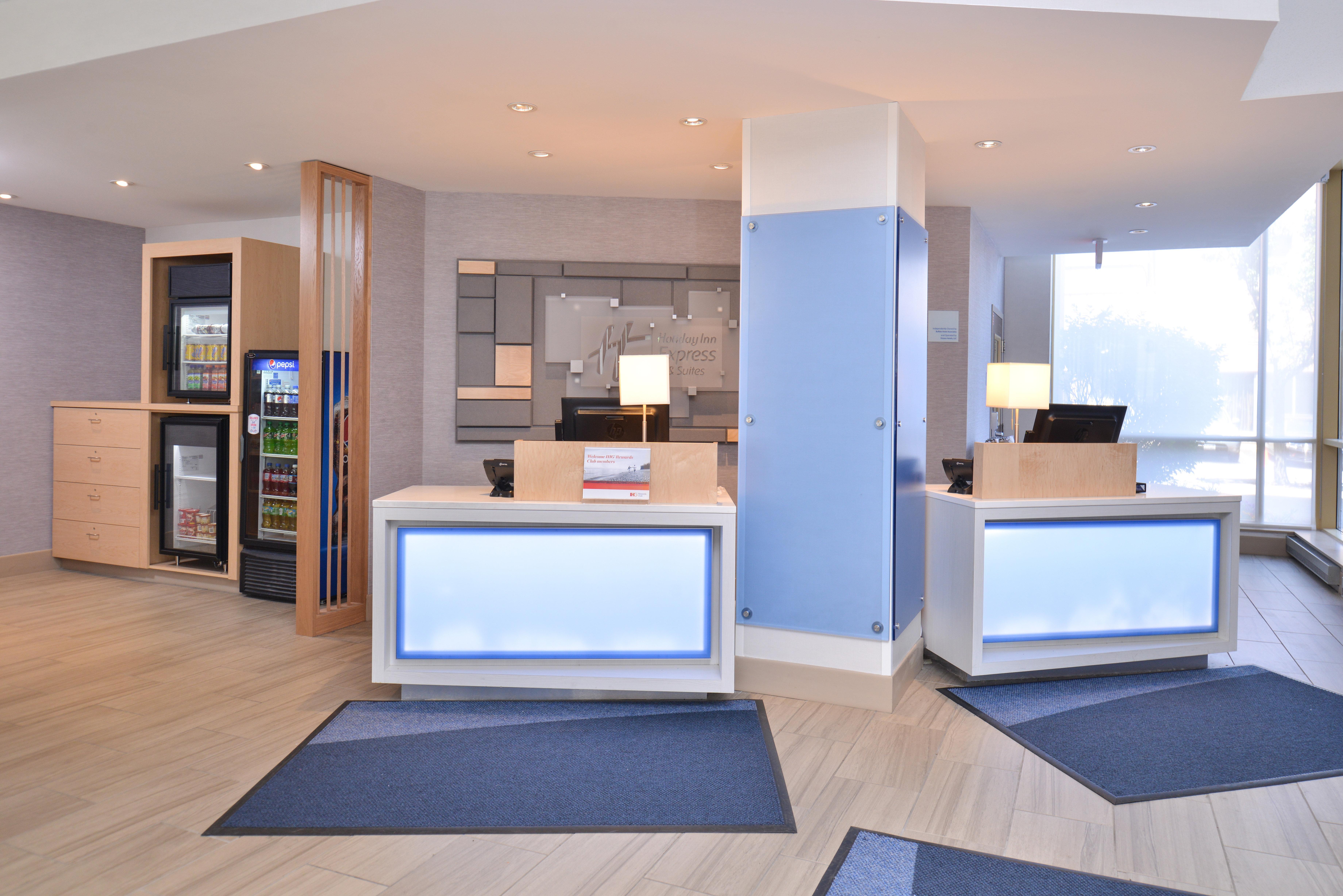 Holiday Inn Express & Suites Buffalo Downtown By Ihg Exterior photo